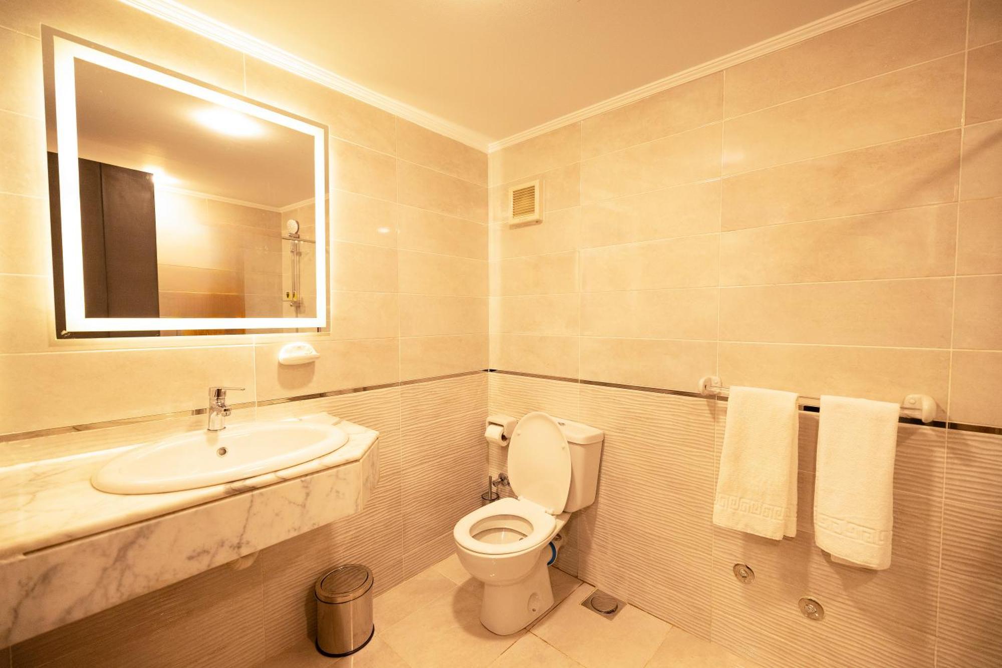 Mar Charbel Hotel Каїр Екстер'єр фото