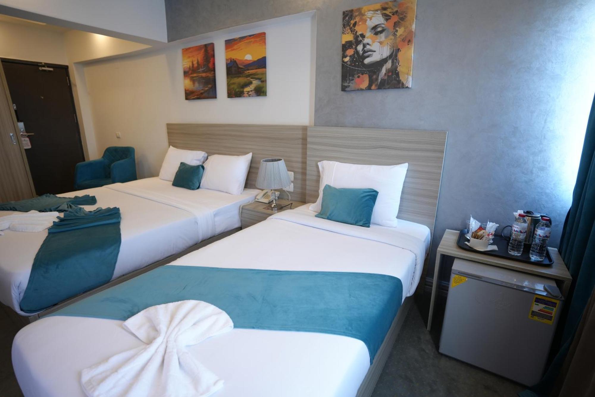 Mar Charbel Hotel Каїр Екстер'єр фото